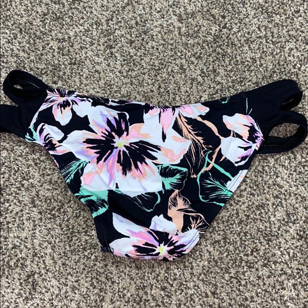 Bikini set - Picture 4 of 5